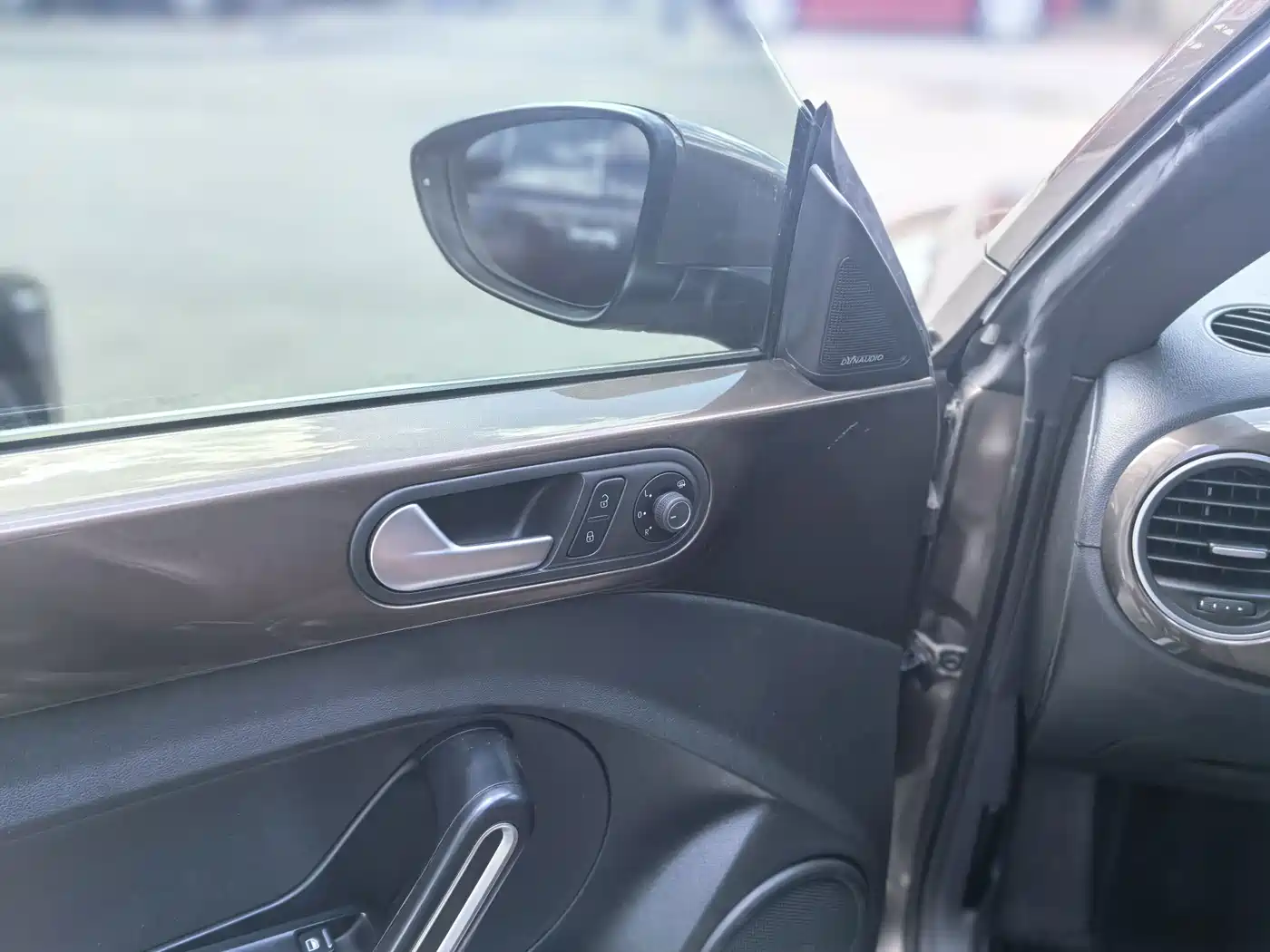 Volkswagen Beetle 2015 280TSI фото 8