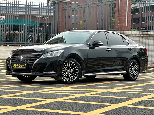  Toyota Crown 2018 2.0T Sport Edition