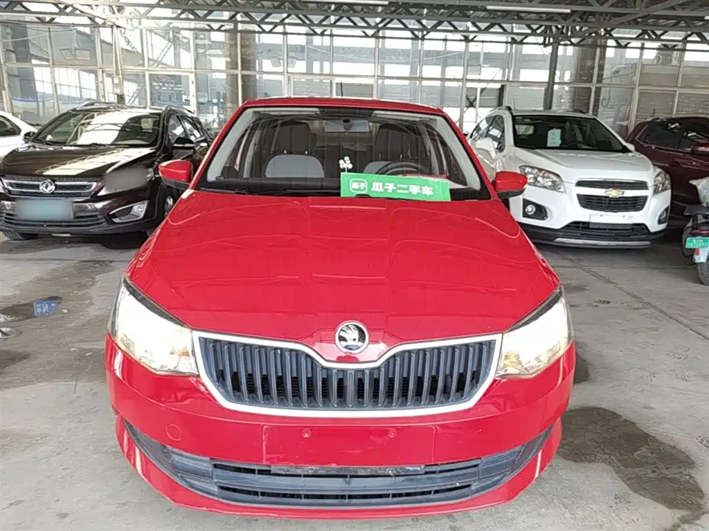 Škoda Fabia 2016 1.4L Automatic Car Enjoy Edition фото 3