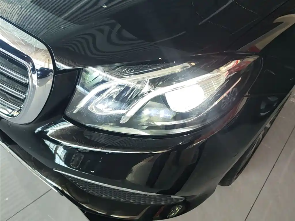 Mercedes-Benz E-Class 2018 Facelift E 200 L 4MATIC фото 24