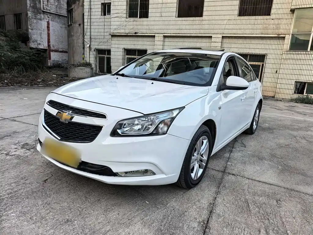 Chevrolet Cruze 2015 1.5L Classic SE AT