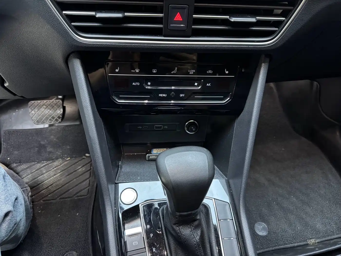 Volkswagen Tiguan L 2023 280TSI 2WD Trend Limited Edition фото 7
