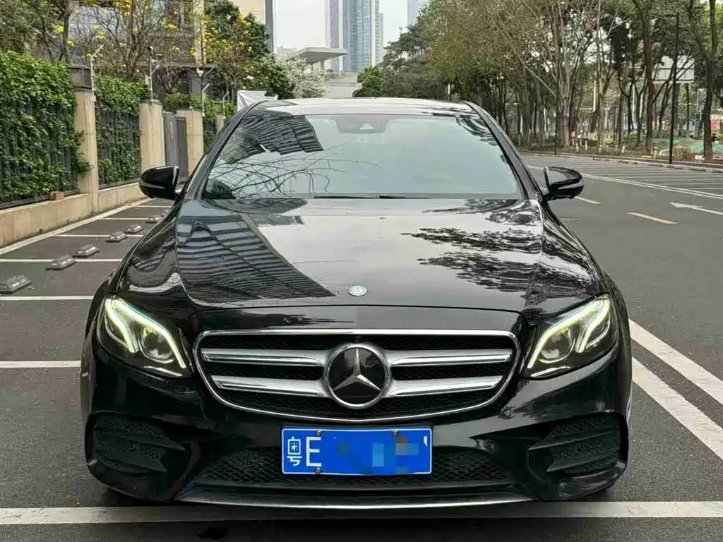 Mercedes-Benz E-Class 2017 Model E 320 L 4MATIC фото 3