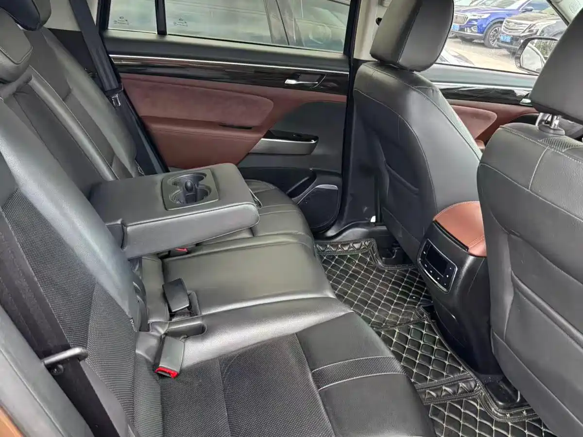 GAC Trumpchi Trumpchi GS8 2017 320T 2WD Luxury Smart Connect (7-seater) фото 5