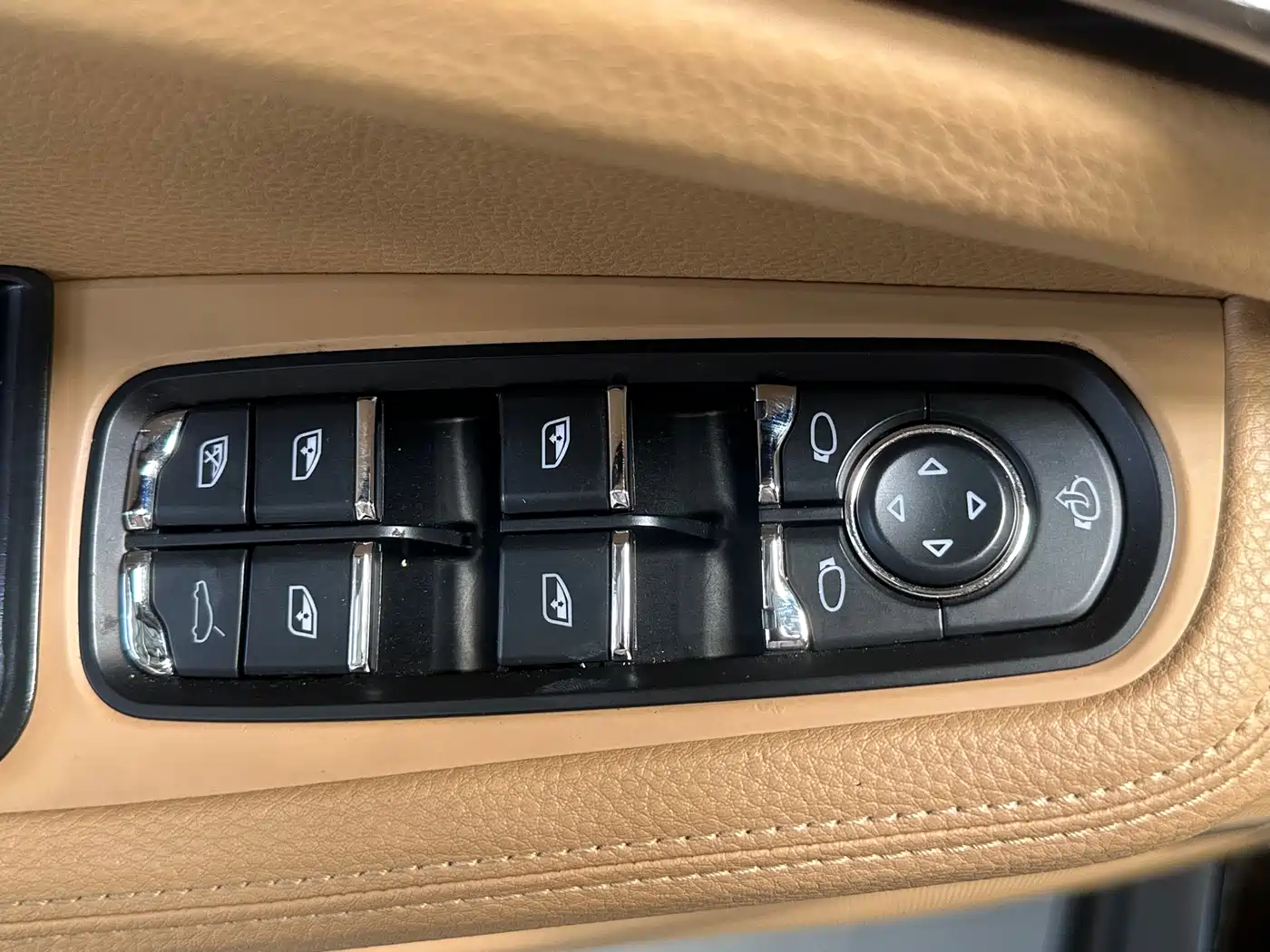 Porsche Macan 2014 Macan 2.0T фото 20