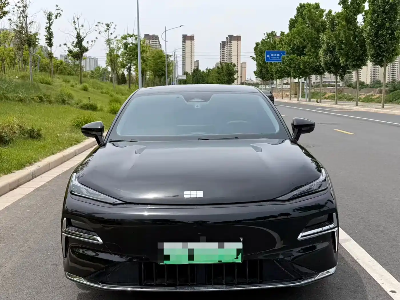 Geely Galaxy Galaxy Xingyao 8 2025 130km EM-i Premium Edition фото 9