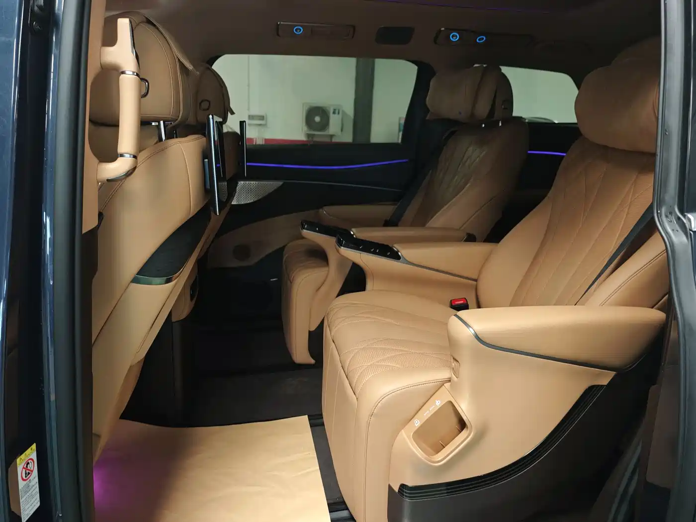 Denza D9 2025 Model DM-i Smart Drive Edition 1020 AWD Flagship фото 11