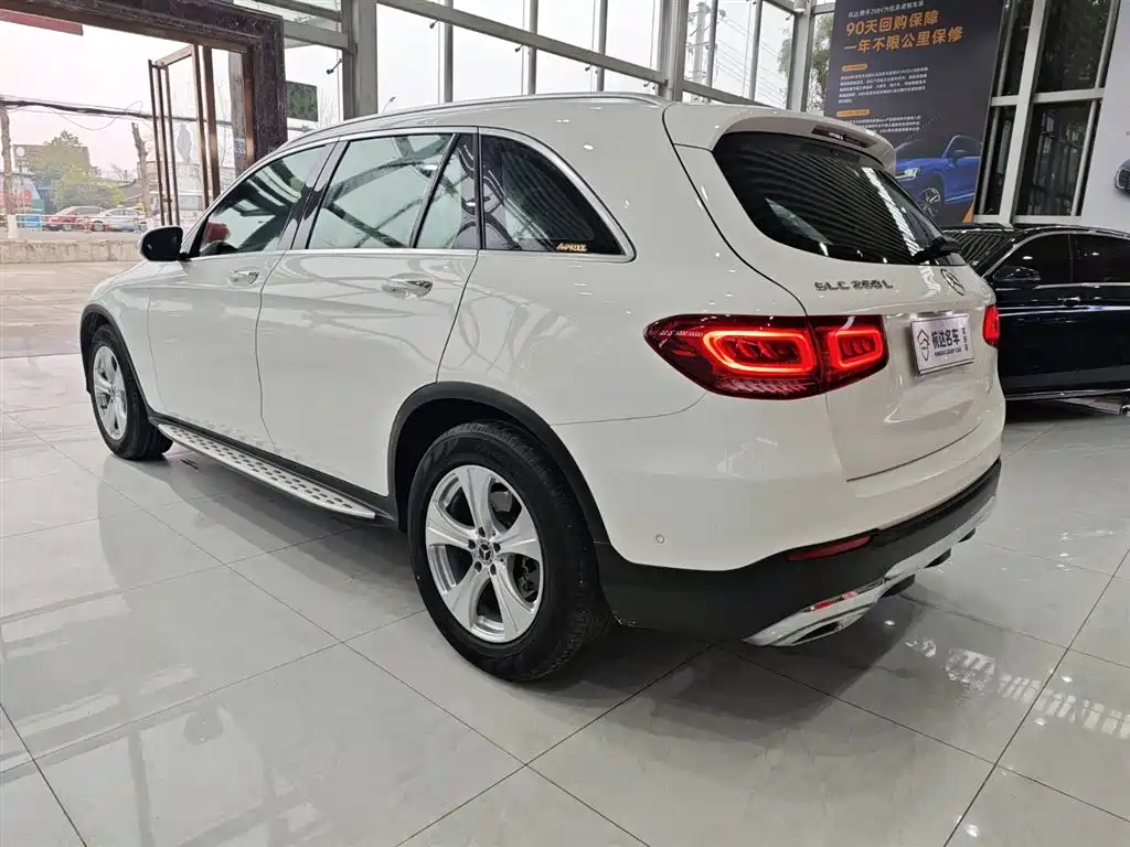 Mercedes-Benz GLC 2020 Facelift GLC 260 L 4MATIC Dynamic фото 4