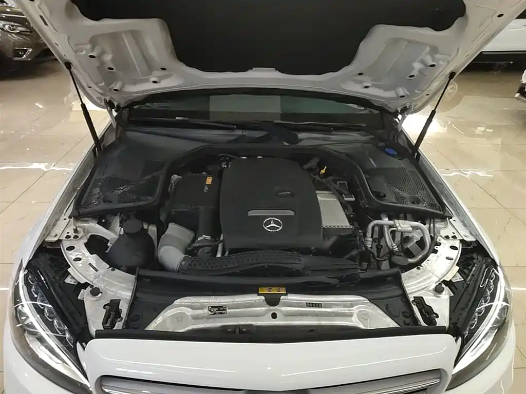 Mercedes-Benz C-Class 2017 C 200 L Sport фото 20