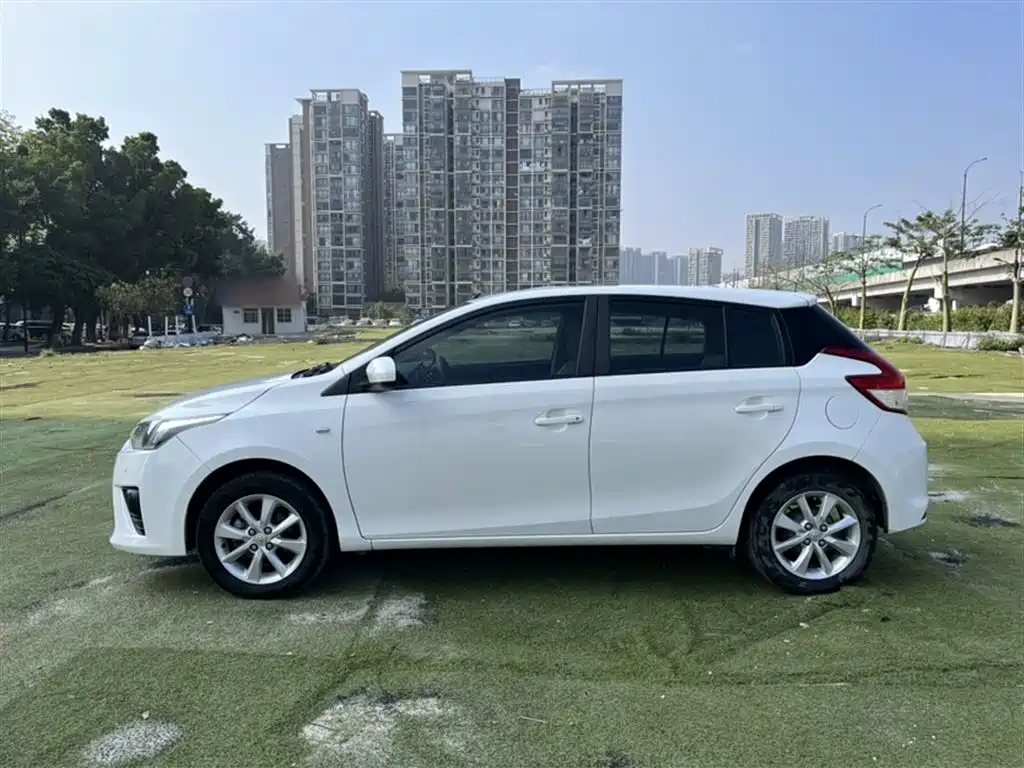Toyota YARiS L Zhi Xuan 2014 1.5G Automatic Dynamic Edition фото 8