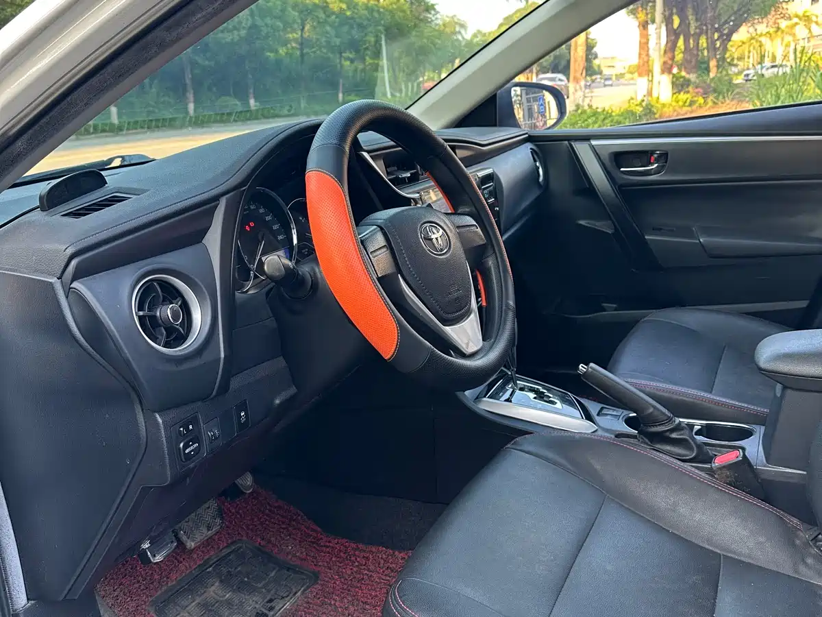 Toyota Corolla 2017 Facelift 1.2T S-CVT GL фото 4
