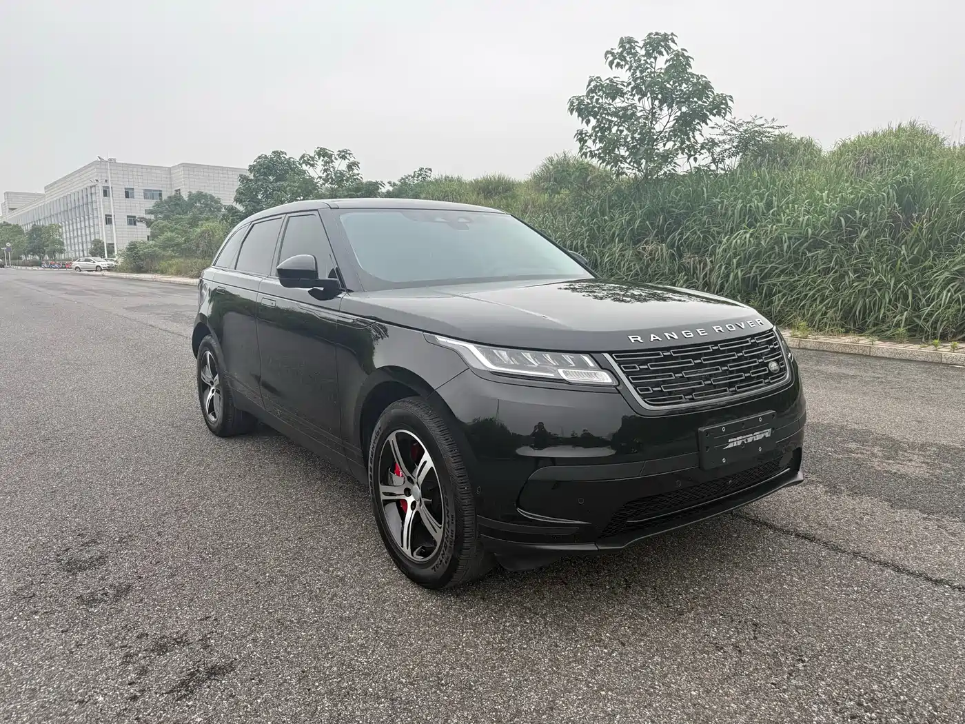 Land Rover Range Rover Velar 2024 S фото 3
