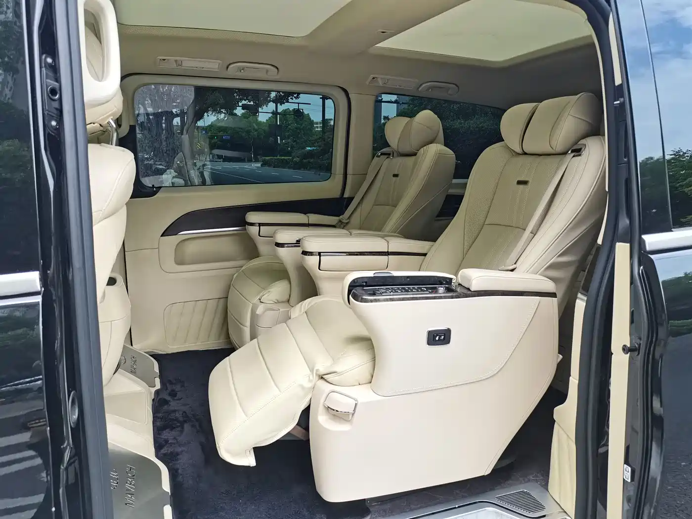 Mercedes-Benz V-Class 2022 V 260 Prestige Edition фото 20