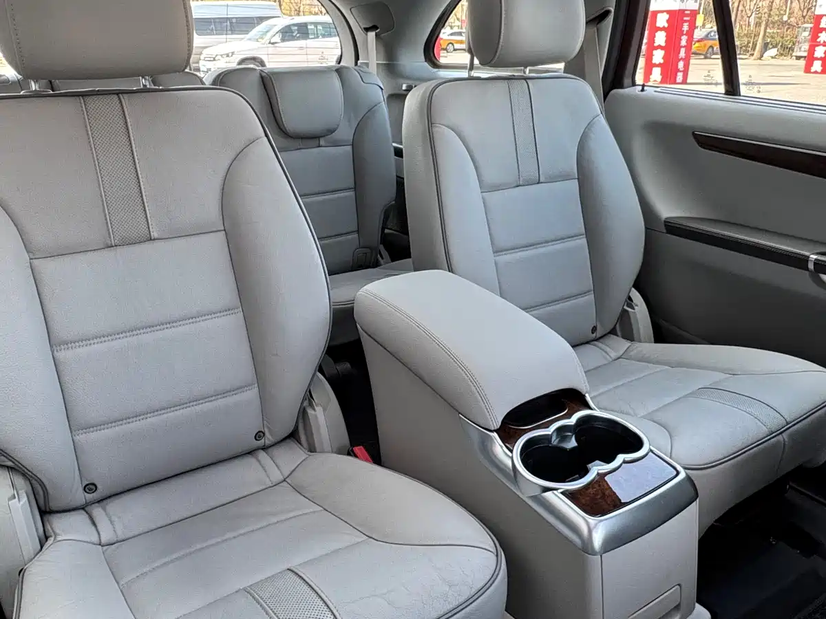 Mercedes-Benz R-Class 2011 R 350 L 4MATIC фото 17