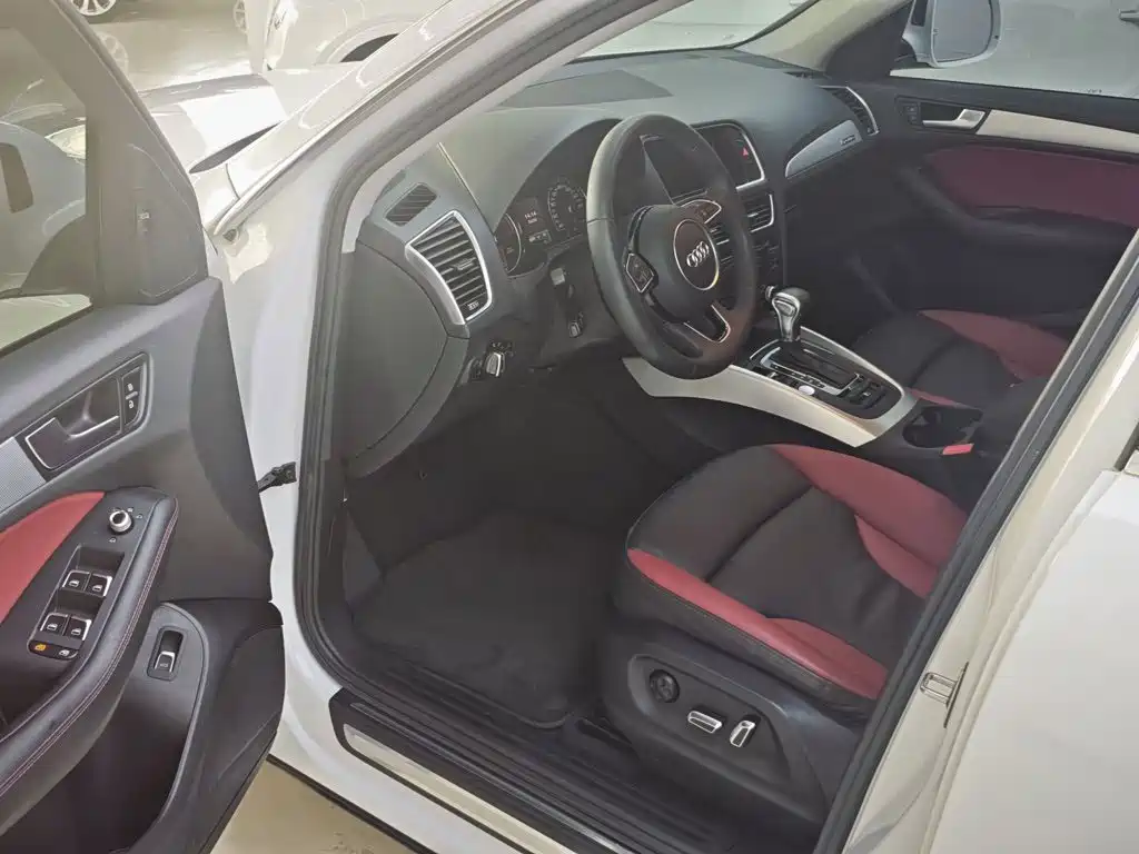 Audi Q5 2018 2017 Plus 40 TFSI Technology