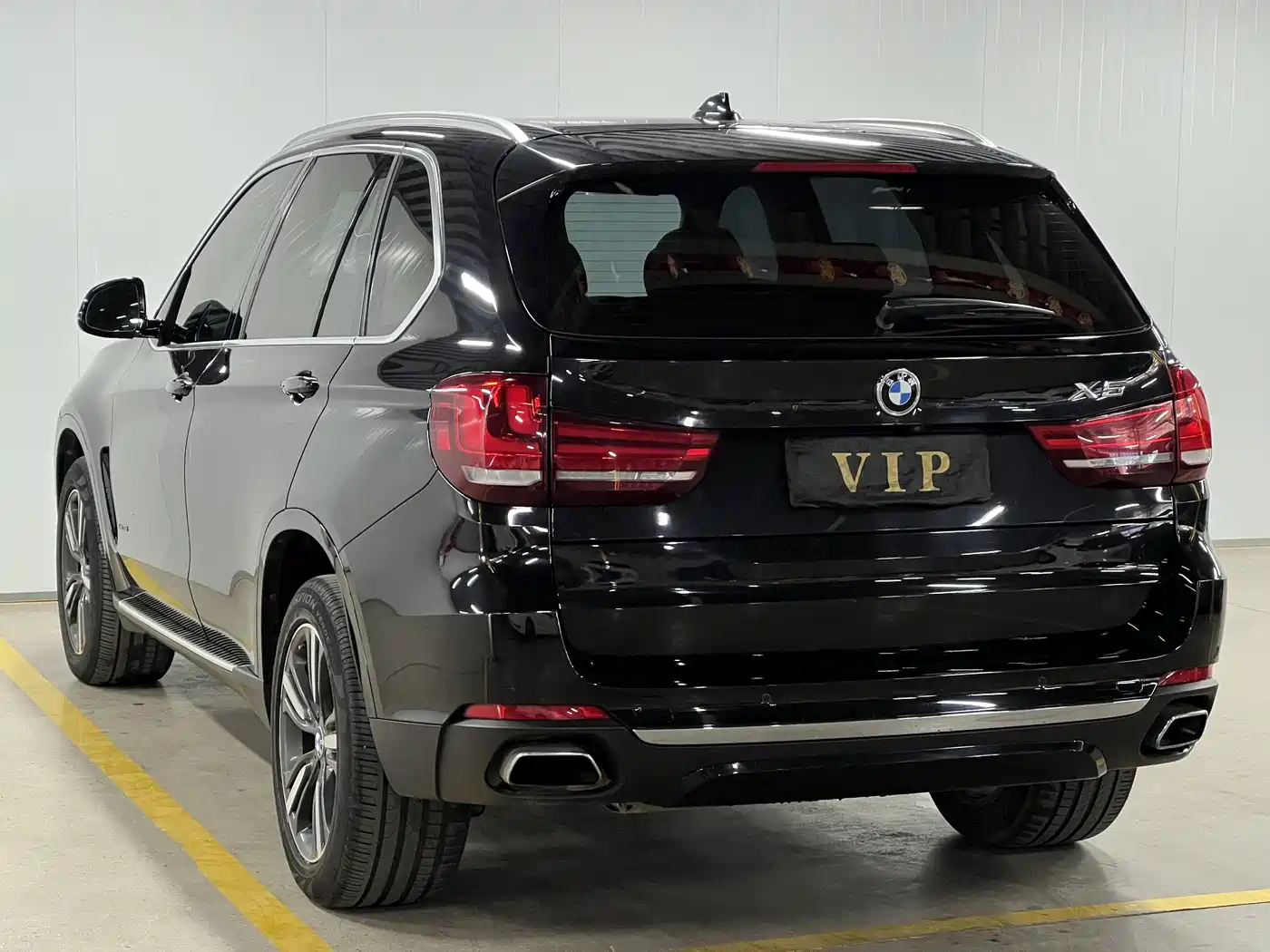 BMW X5 (Import) 2018 xDrive35i Elegant Model фото 6