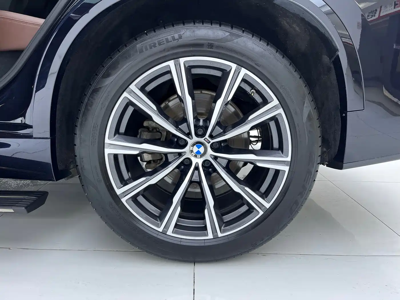 BMW X5 (Import) 2019 xDrive40i M Sport Package фото 17