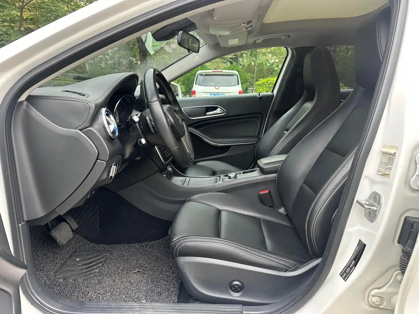 Mercedes-Benz GLA 2016 GLA 200 Dynamic фото 5
