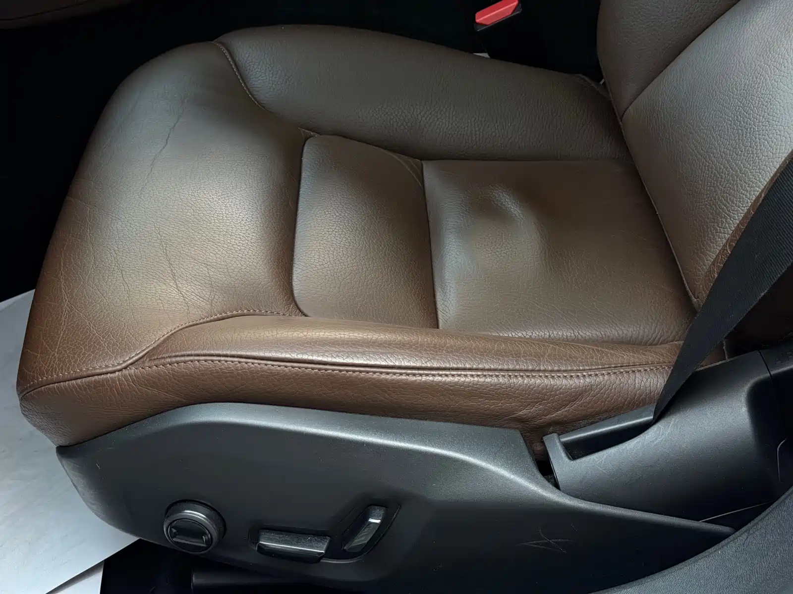Photo 19 - Volvo V90