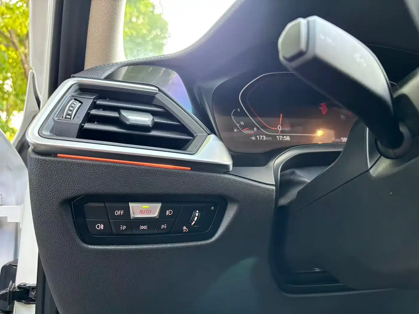 BMW 3 Series 2021 325Li M Sport Package фото 25