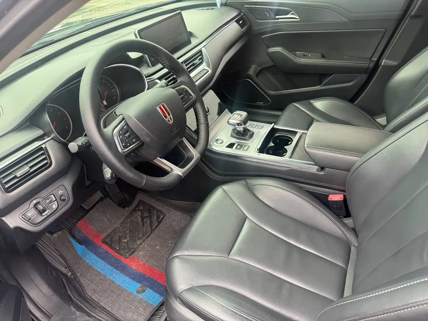 Hongqi H5 2020 1.8T Automatic Smart Connection Qi Enjoy Edition фото 6
