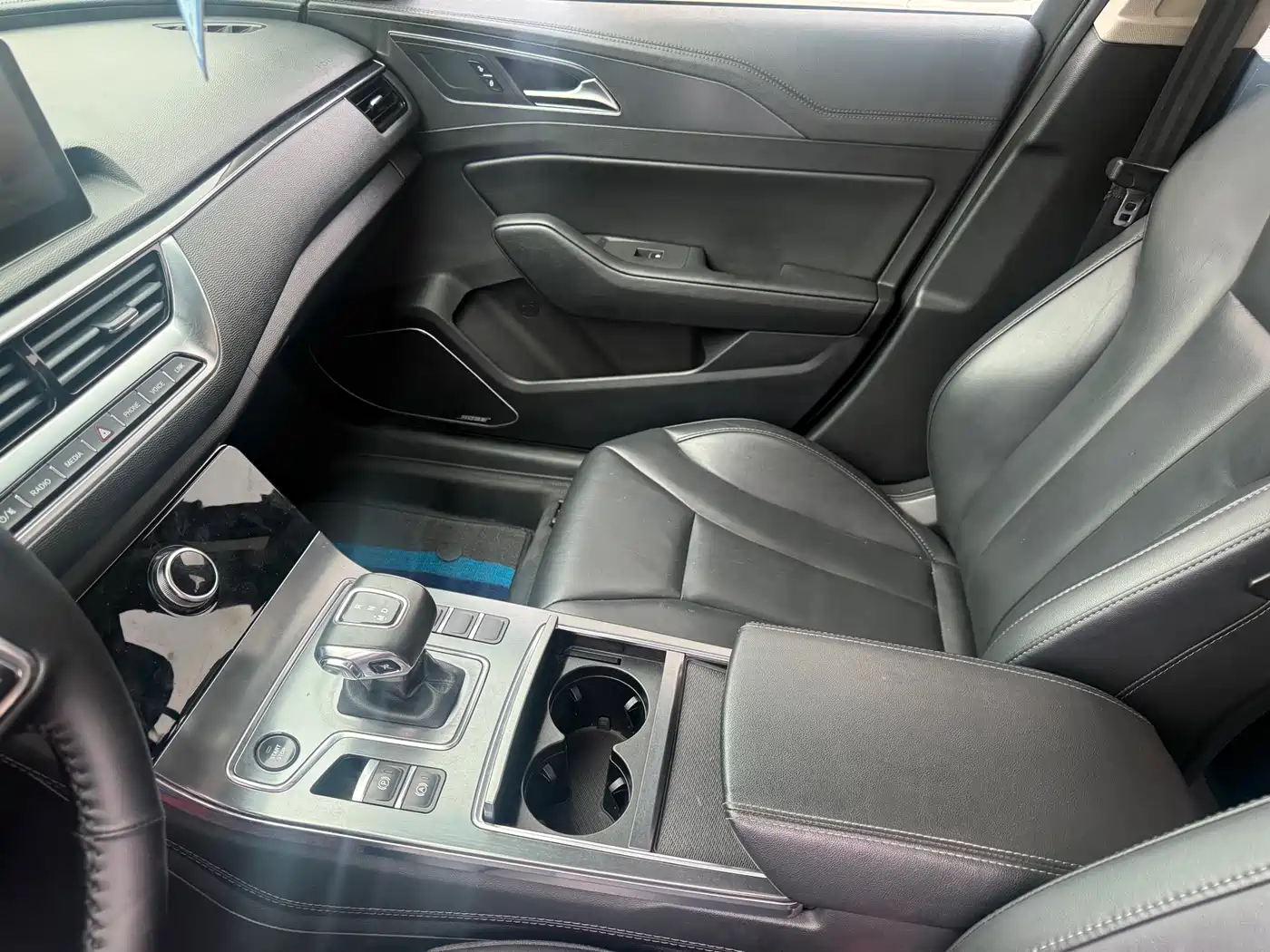 Hongqi H5 2020 1.8T Automatic Smart Connection Qi Enjoy Edition фото 4