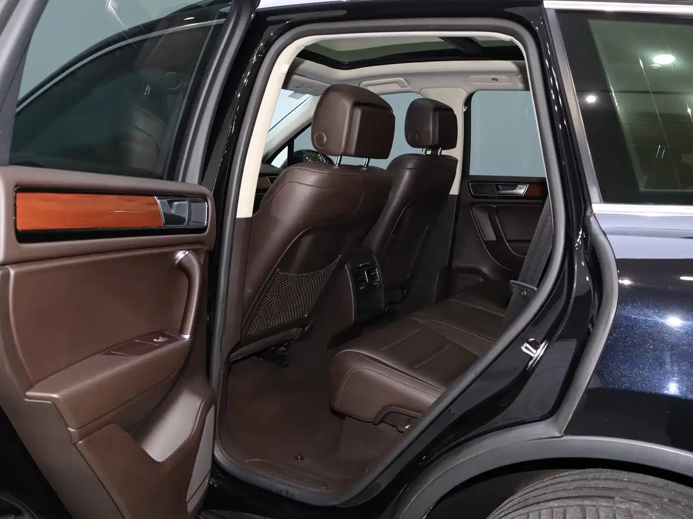 Volkswagen Touareg 2017 3.0TSI Explorer Edition фото 16