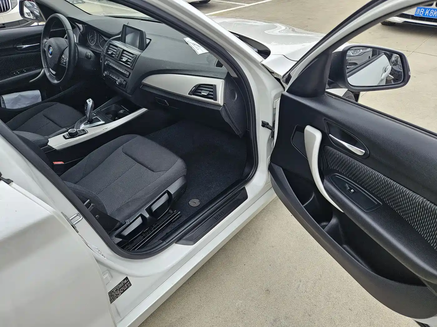 BMW 1 Series (Import) 2013 Facelift 116i Leading Model фото 16