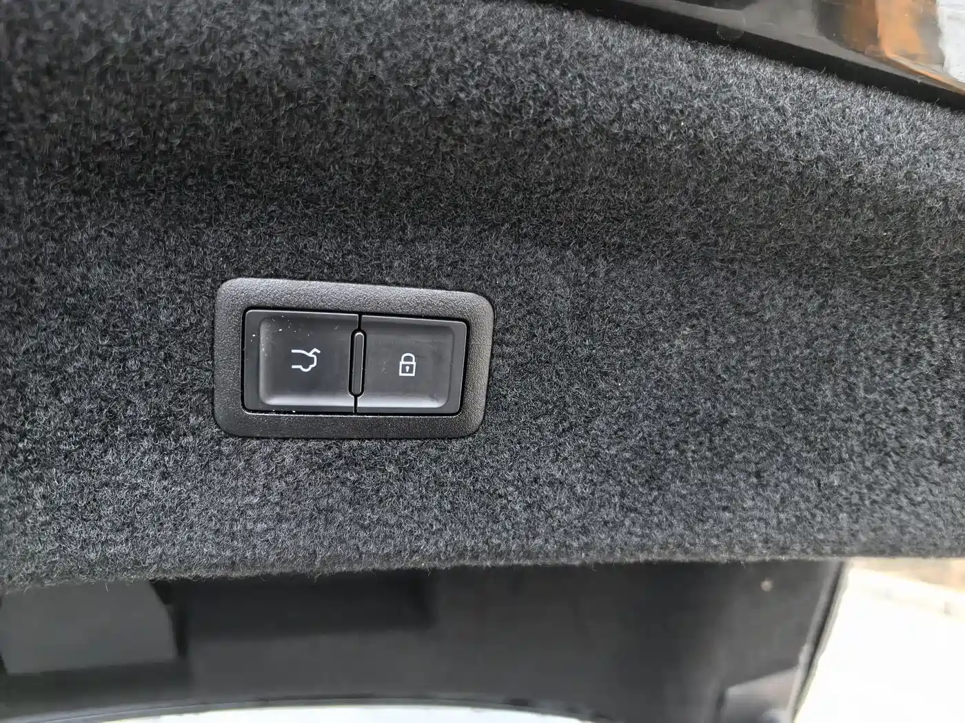 Hongqi H9 2020 3.0T Smart Connection Qi Chang Edition фото 18
