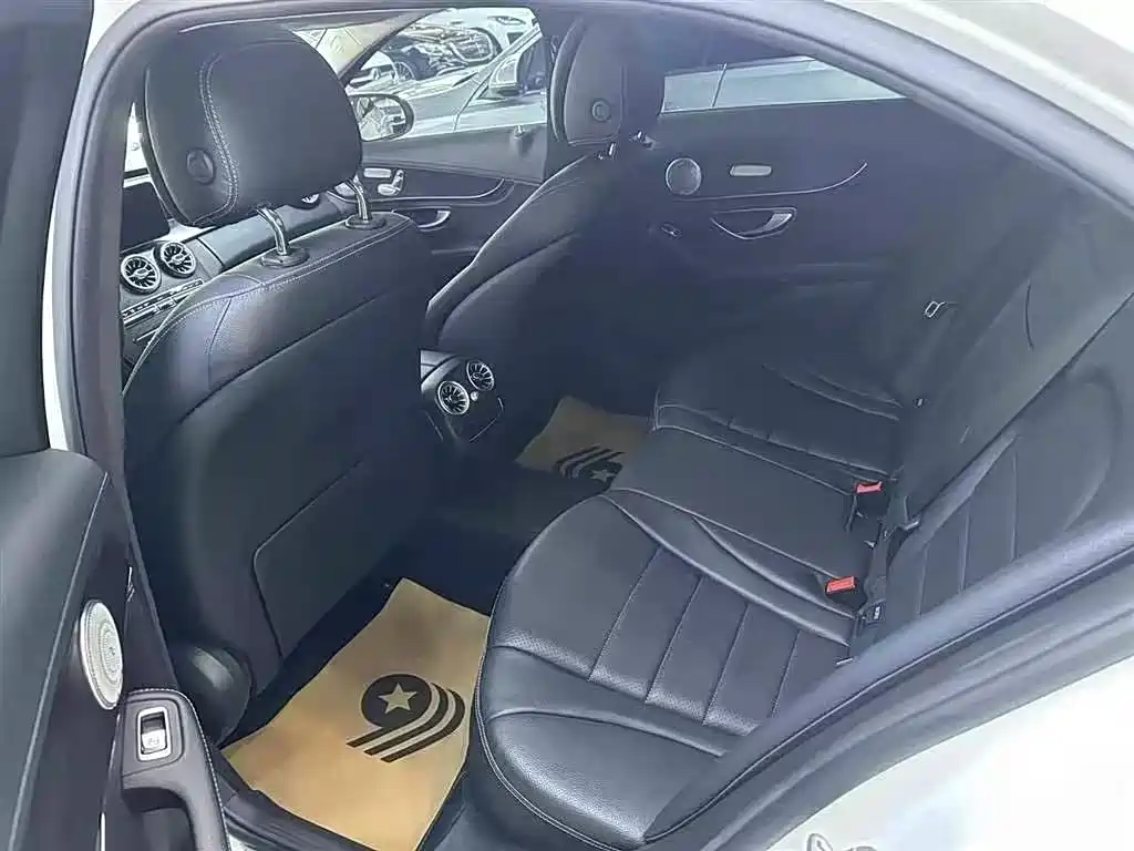Mercedes-Benz C-Class 2019 C 260 L Sport фото 6