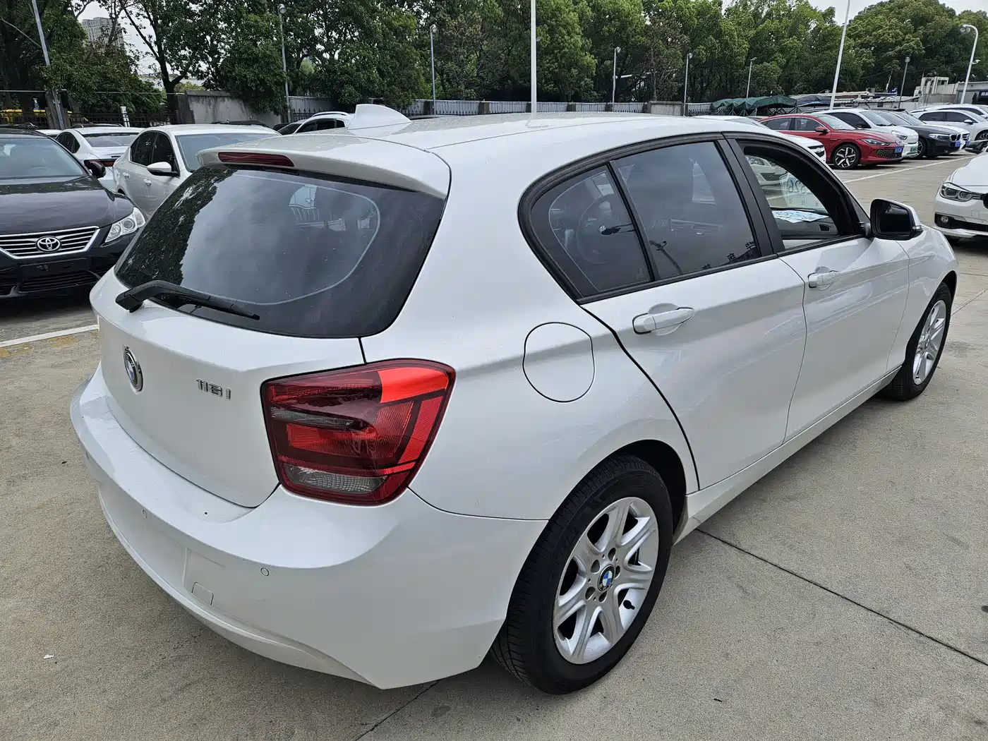 BMW 1 Series (Import) 2013 Facelift 116i Leading Model фото 14