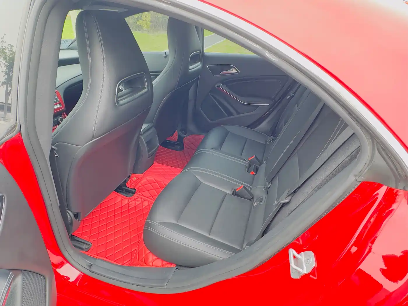 Mercedes-Benz CLA (Import) 2018 CLA 200 Dynamic Edition фото 3