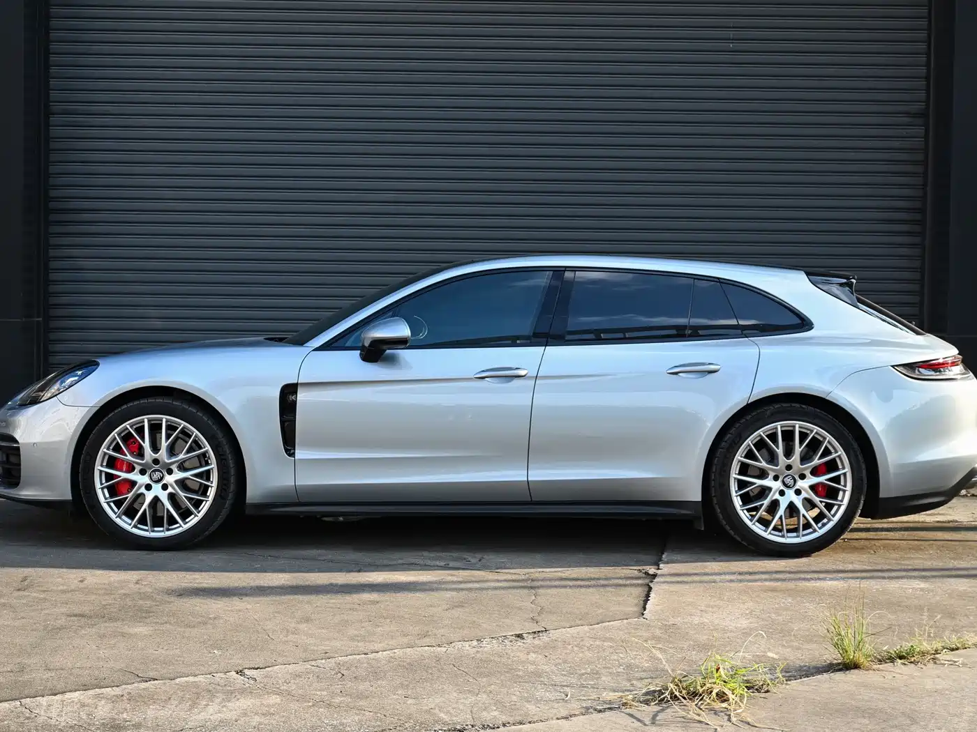 Фото 3 - Porsche Panamera