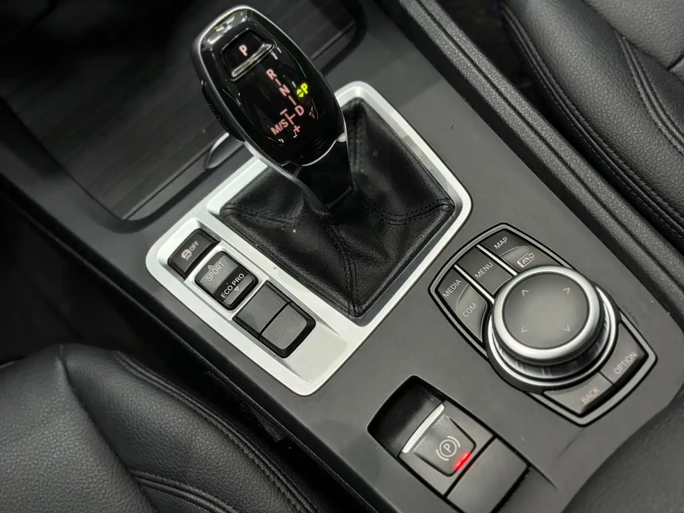 BMW 1 Series 2022 120i M Sport фото 14