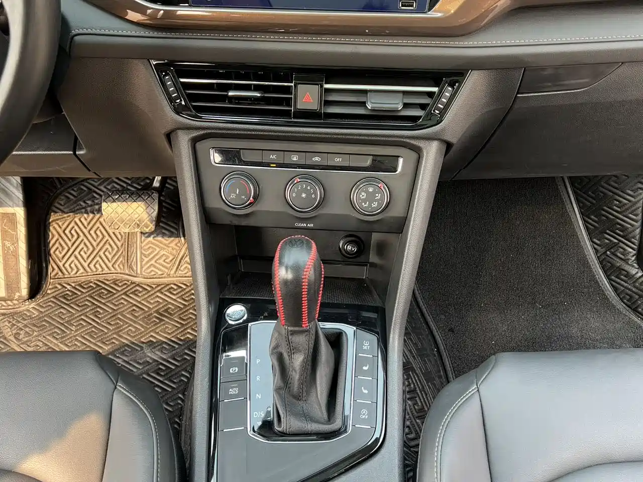 Volkswagen Tharu 2021 Model 280TSI 2WD Comfort Edition фото 17