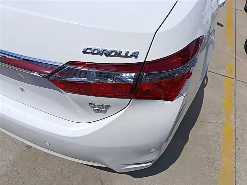 Toyota Corolla 2018 1.2T S-CVT GL Smart Edition фото 8