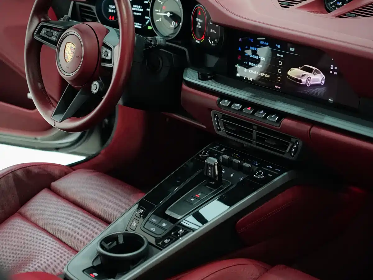 Porsche 911 2022 Carrera 3.0T фото 11