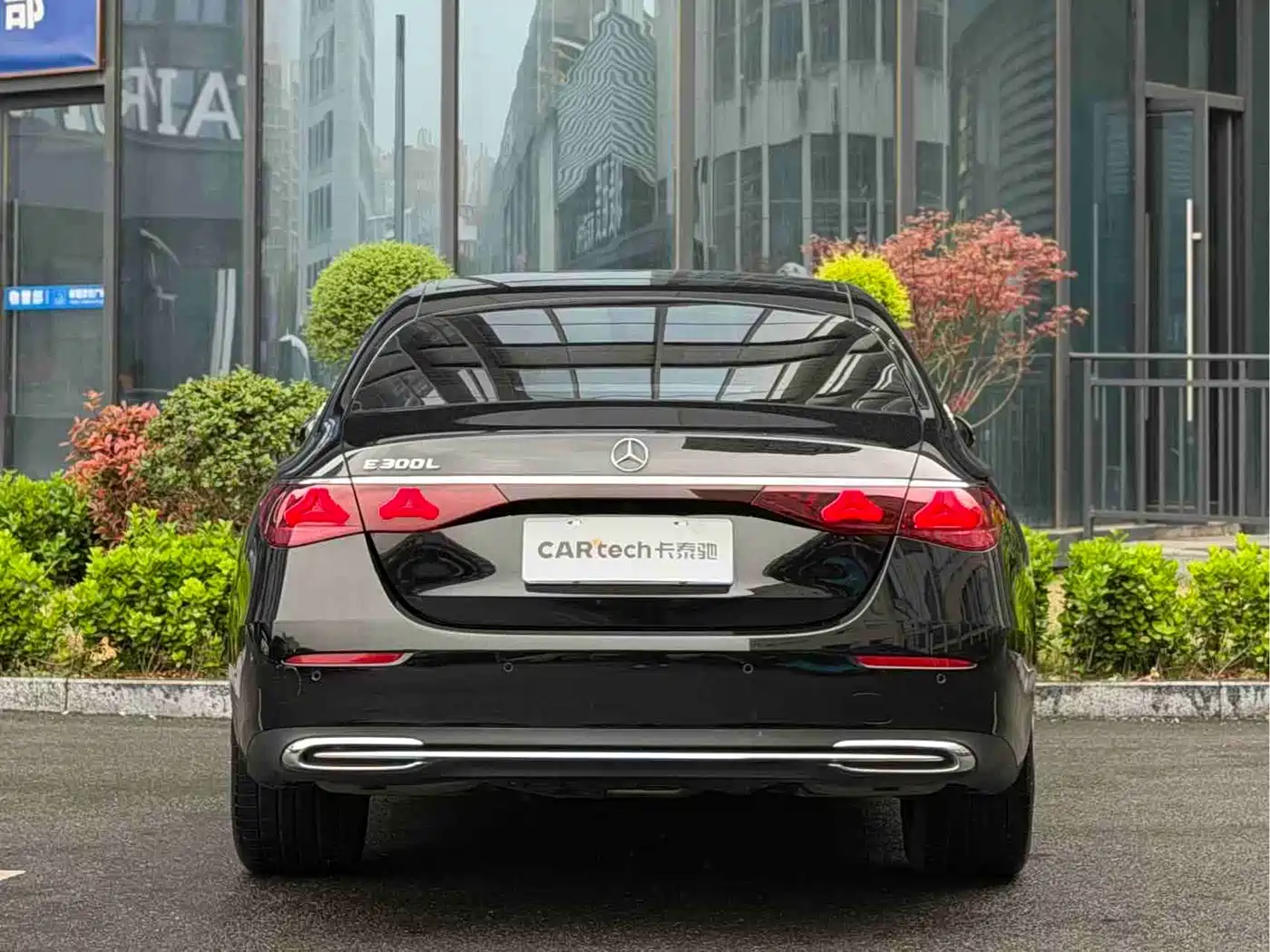 Mercedes-Benz E-Class 2025 E 300 L Fashion фото 4