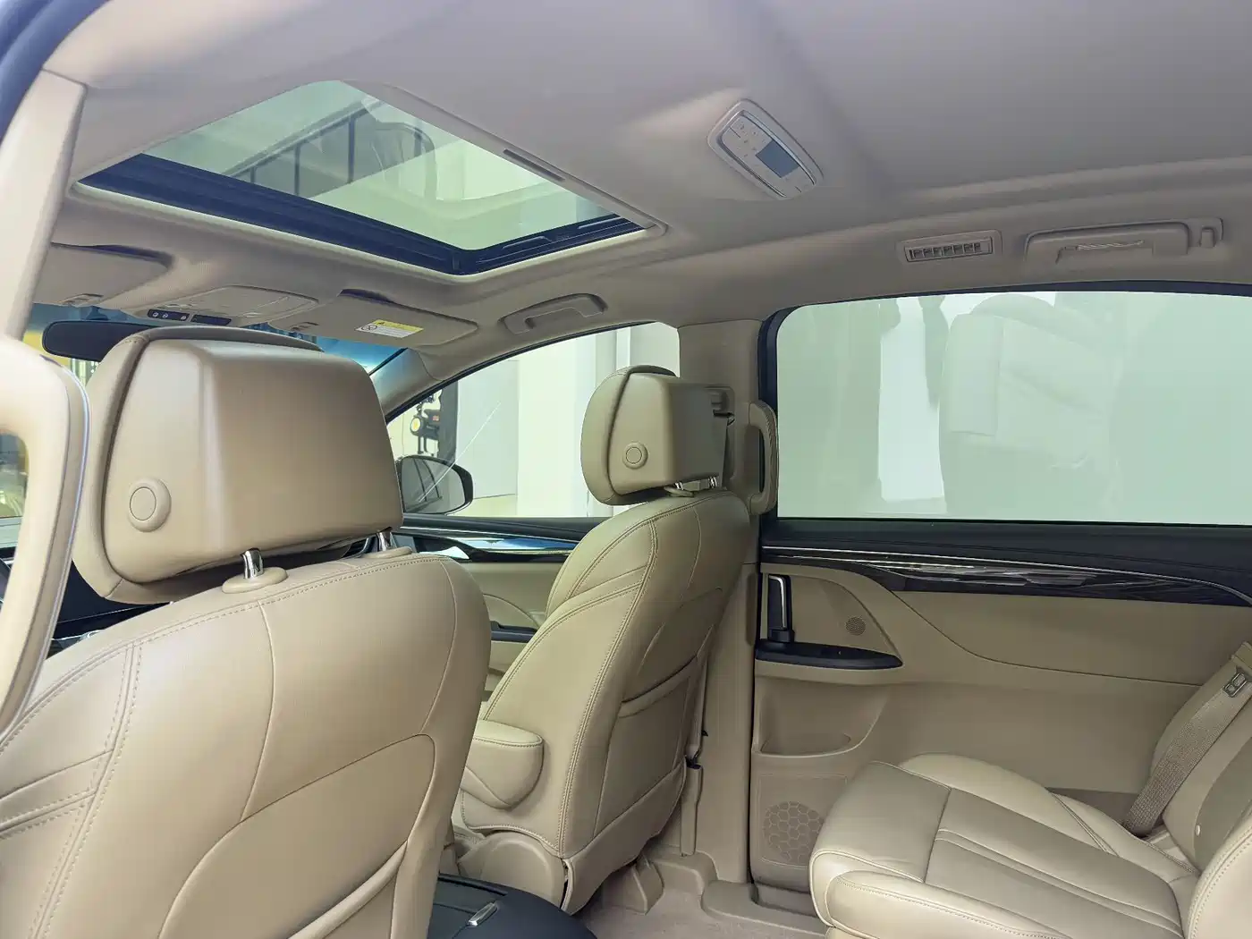 Buick GL8 2018 ES 28T Premium Type China VI фото 10