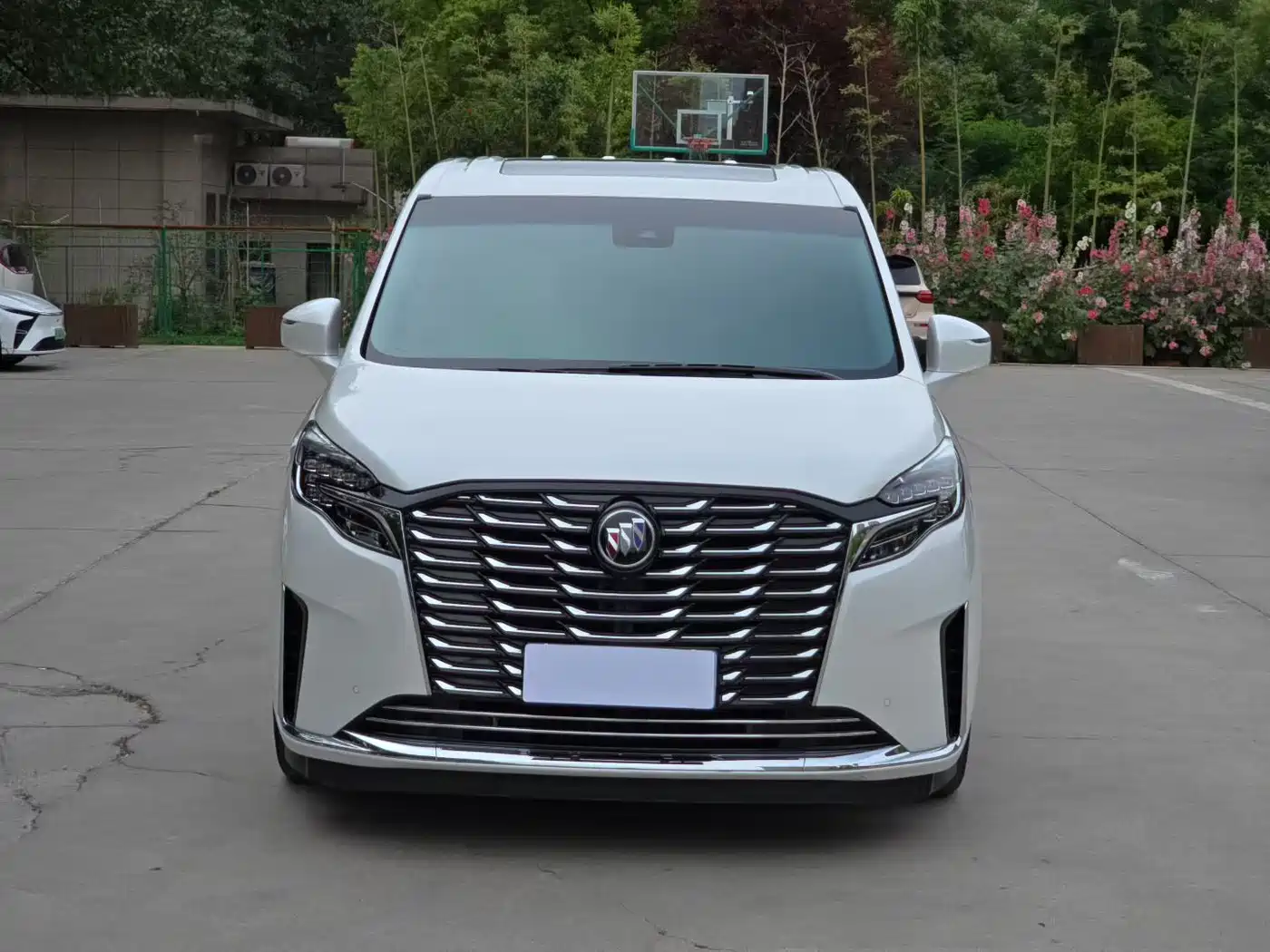 Buick GL8 2023 ES Landmaster Exclusive Harmony Edition фото 2
