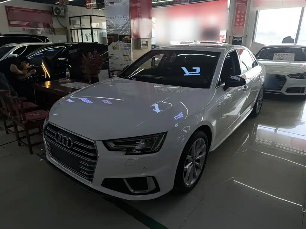 Audi A4L 2019 45 TFSI quattro Personality Sport (China V) фото 2