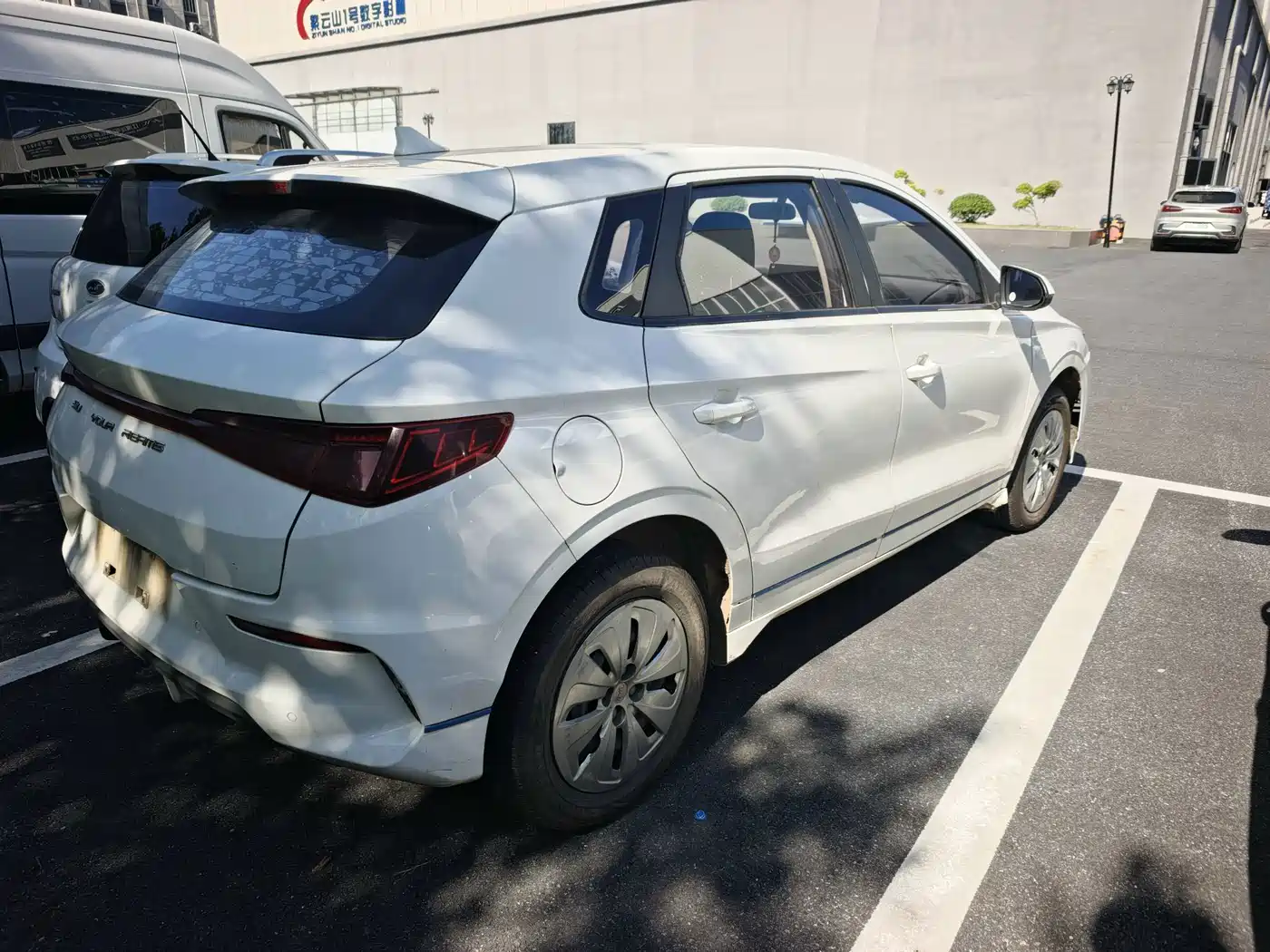 BYD e2 2021 2021 Luxury Edition