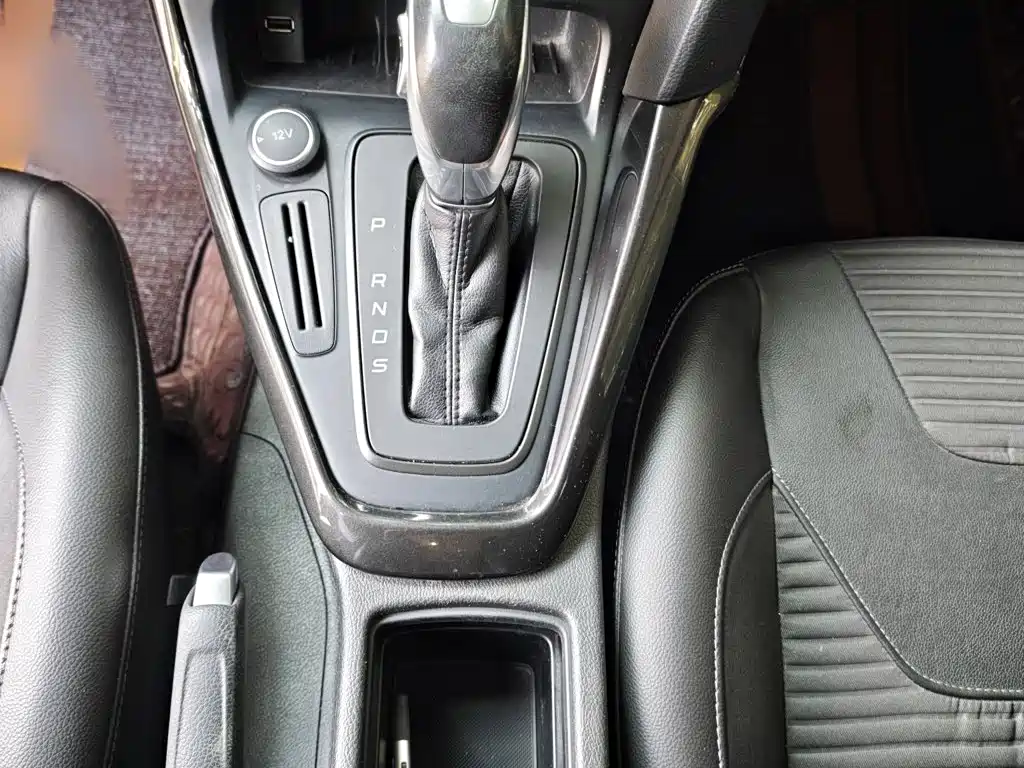 Фото 7 - Ford Focus