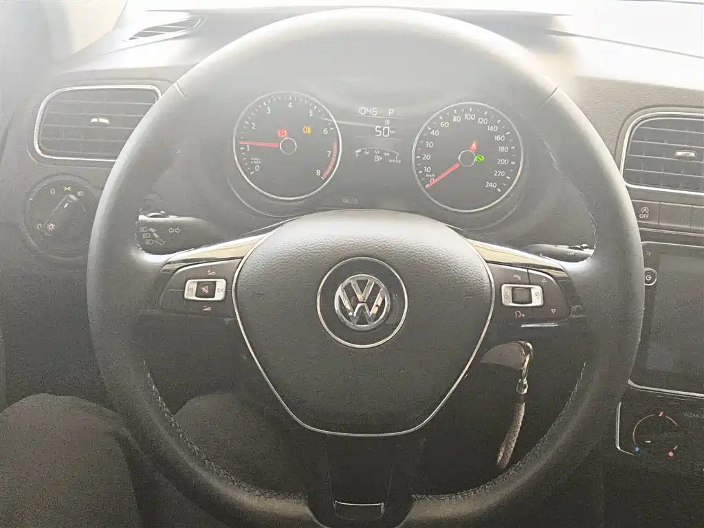 Volkswagen Polo 2018 1.5L Auto Comfort фото 7