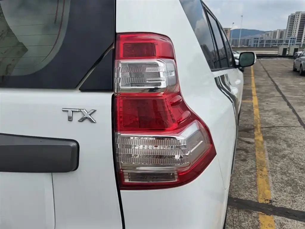 Toyota Prado 2016 3.5L Auto TX-L фото 8