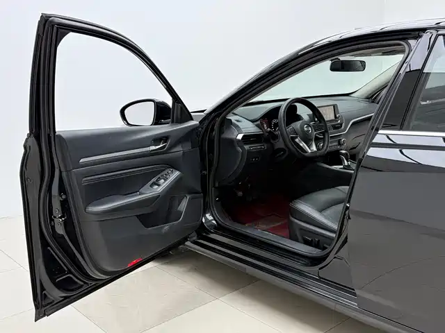 Nissan Teana 2019 2.0L XL Comfort Edition — фото 4