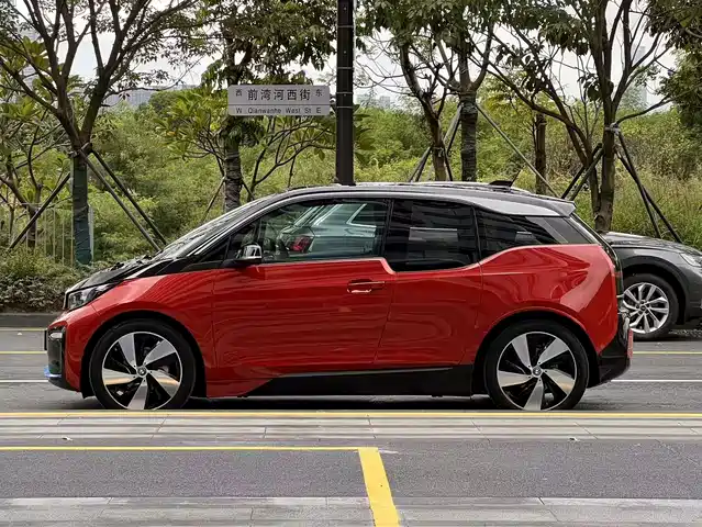 BMW i3 (Import) 2019 Quick Charge Version — фото 3
