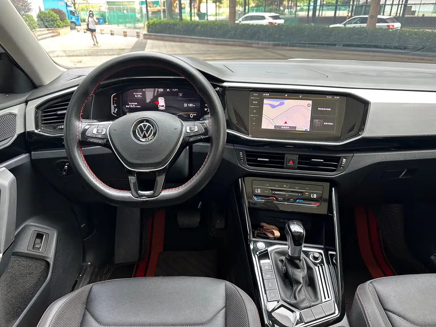 Volkswagen Tayron 2021 330TSI 2WD 3rd Anniversary Limited Edition фото 13