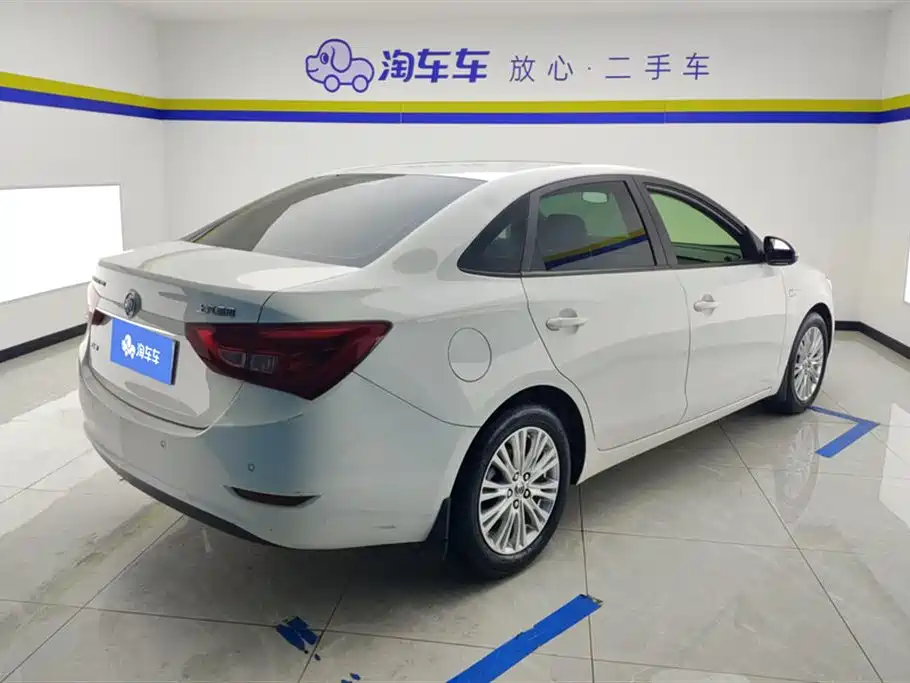 Buick Excelle 2017 15N Automatic Elite фото 3