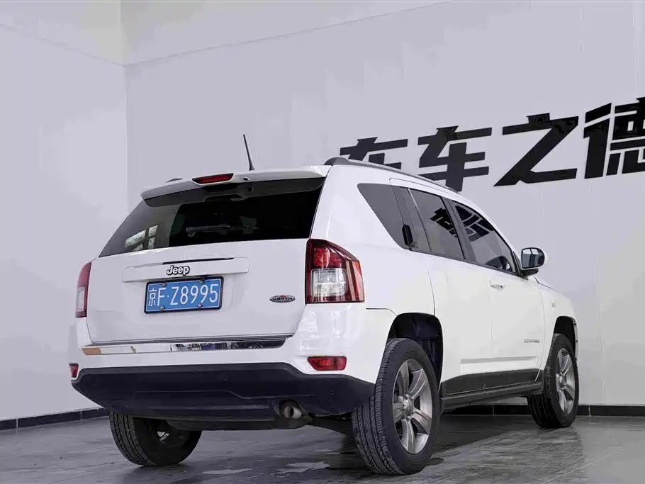 Jeep Compass (Import) 2014 2014 2.4L 4WD Serpentine Collector's Edition